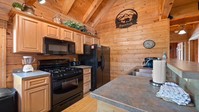 Your Smoky Mountains cabin with a fully equipped kitchen.