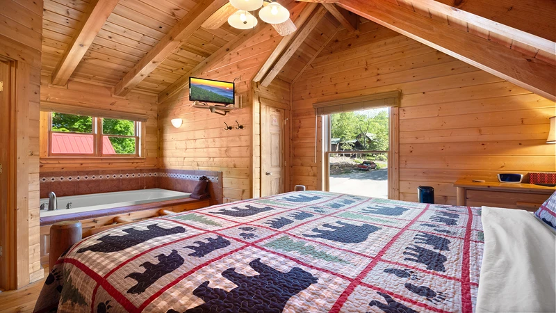 Your fourth bed with jacuzzi tub and lots of space. 