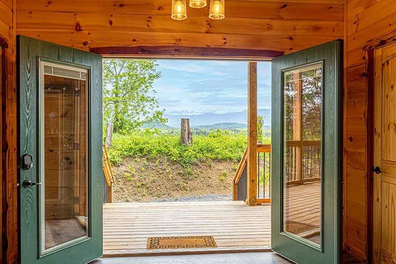 Entry to your cabin with Smoky Mountain views.