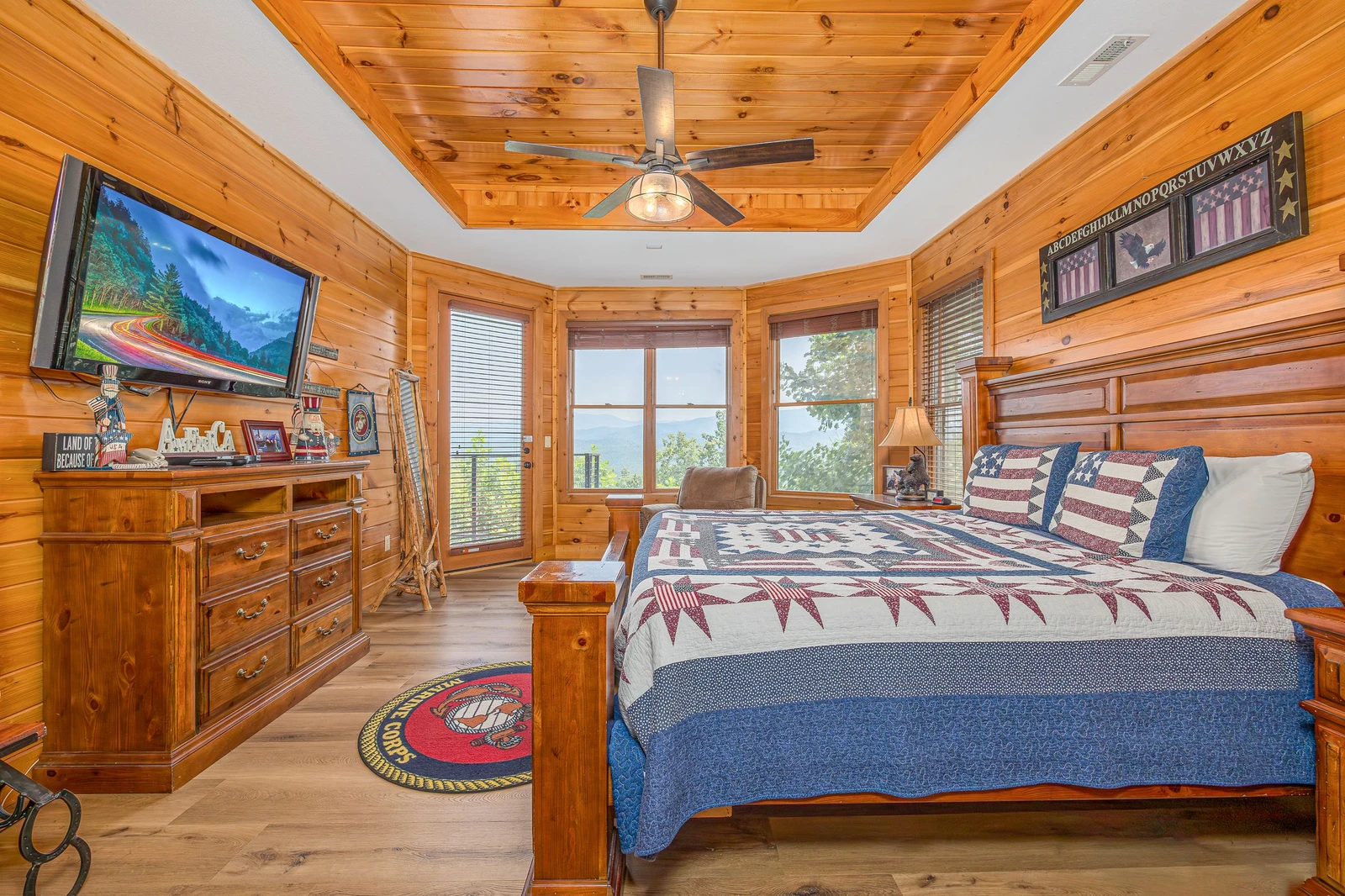 Wake up to Smoky Mountain views!