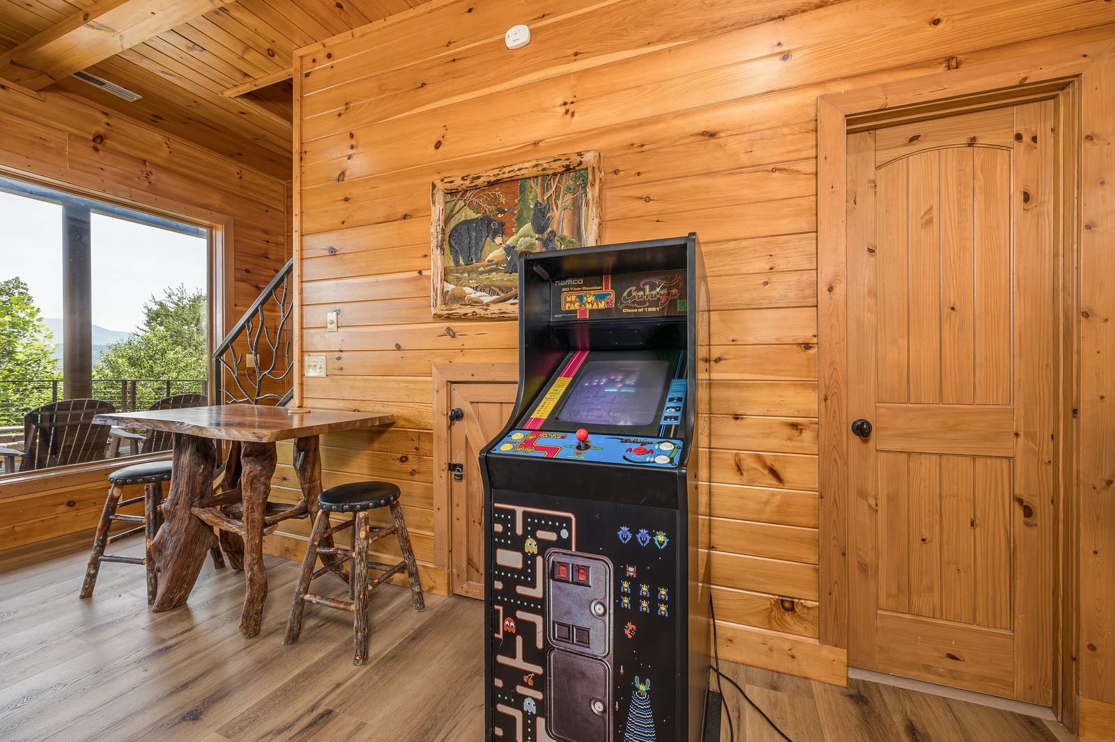 Play varous games for hours on this multi-game arcade.
