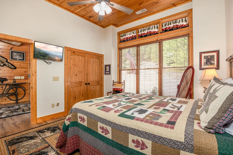 Your cabin's third bedoom with personal tv.