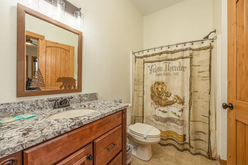 Another of your cabin in the Smokies spacious bathrooms.