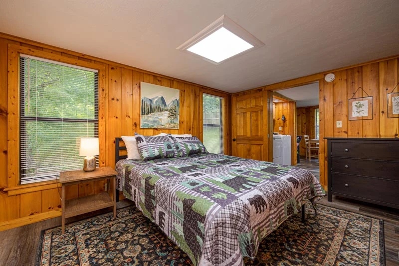 Anothewr angle of your cabin's second bedroom.