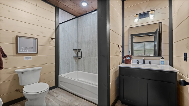 First bath at your cabin rental in the Smoky Mountains
