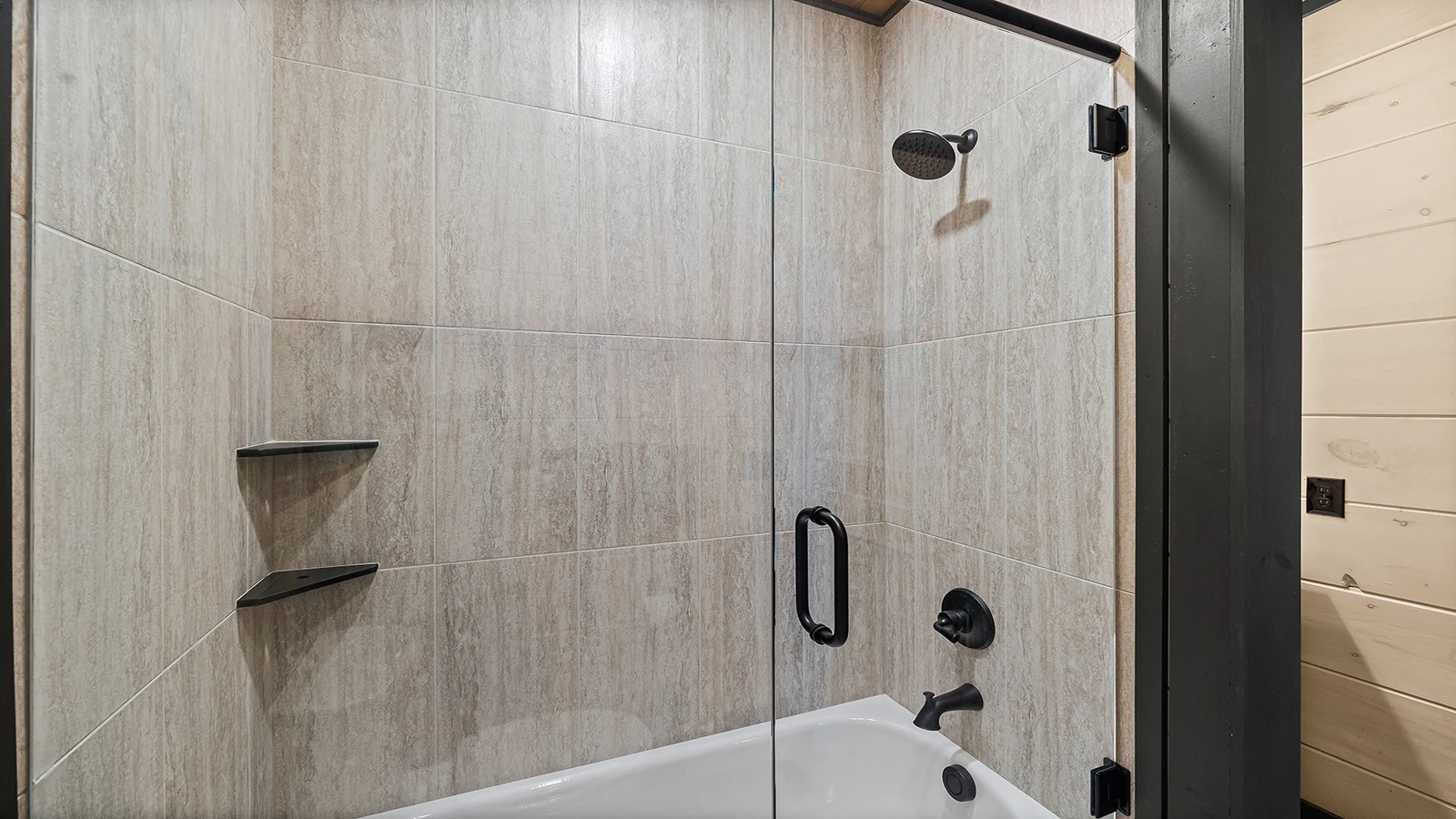 Shower bath combo at your cabin in the Smokies.
