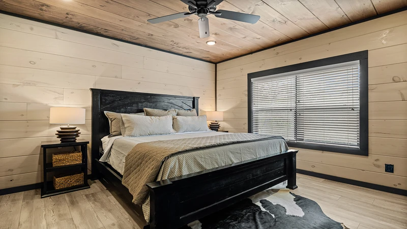 Second bedroom at your cabin in the Smokies.
