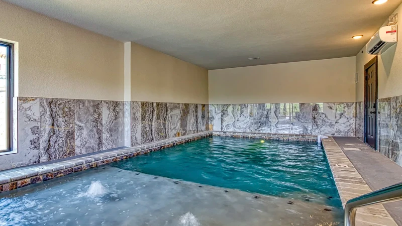 Smoky Mountains Private Swimming Pool Cabin