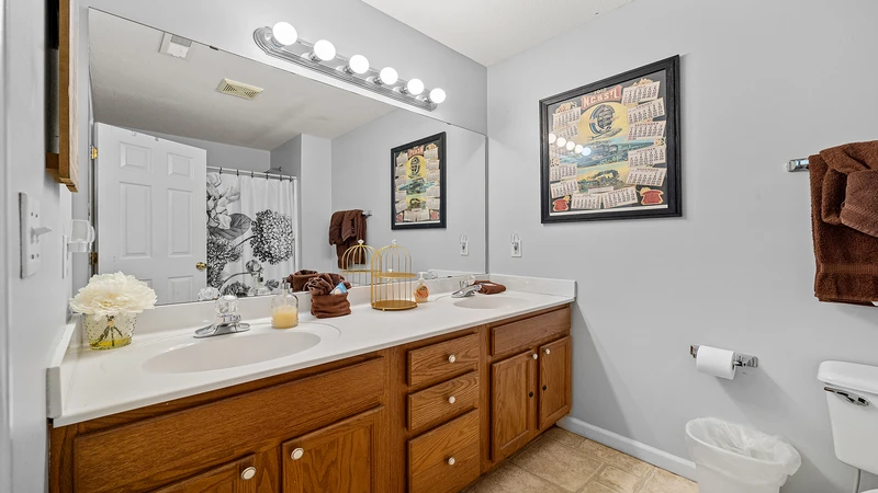 Your Pigeon Forge cottage's master bedroom bath.