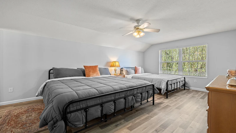 Third bedroom at River Waltz Cottage Tennessee..