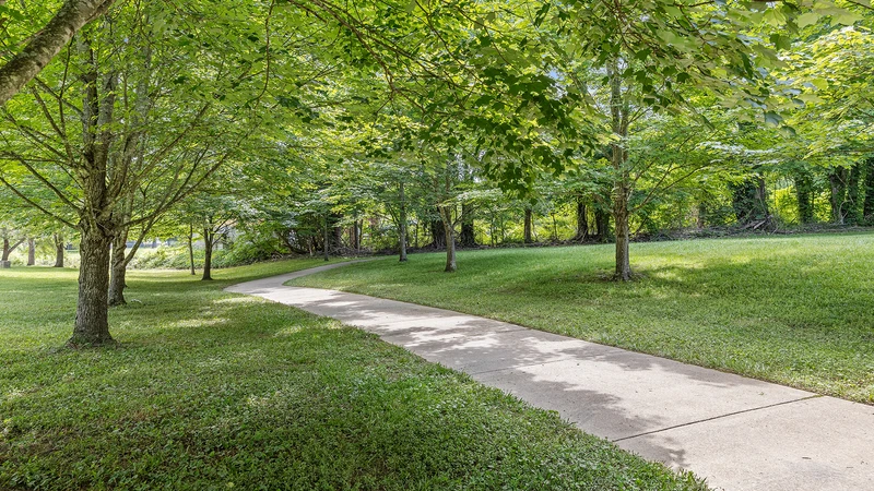 How about a stroll with the family along the Little Pigeon River, Pigeon Forge Tennessee! 