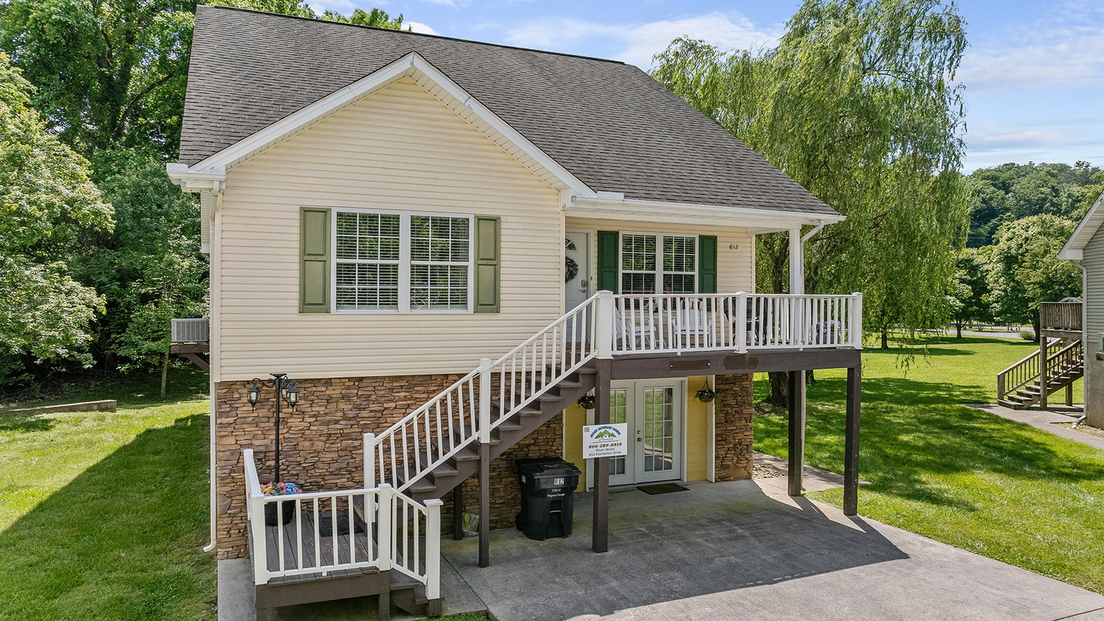 Come spend time away at River Waltz Cottage in Pigeon Forge Tennessee.