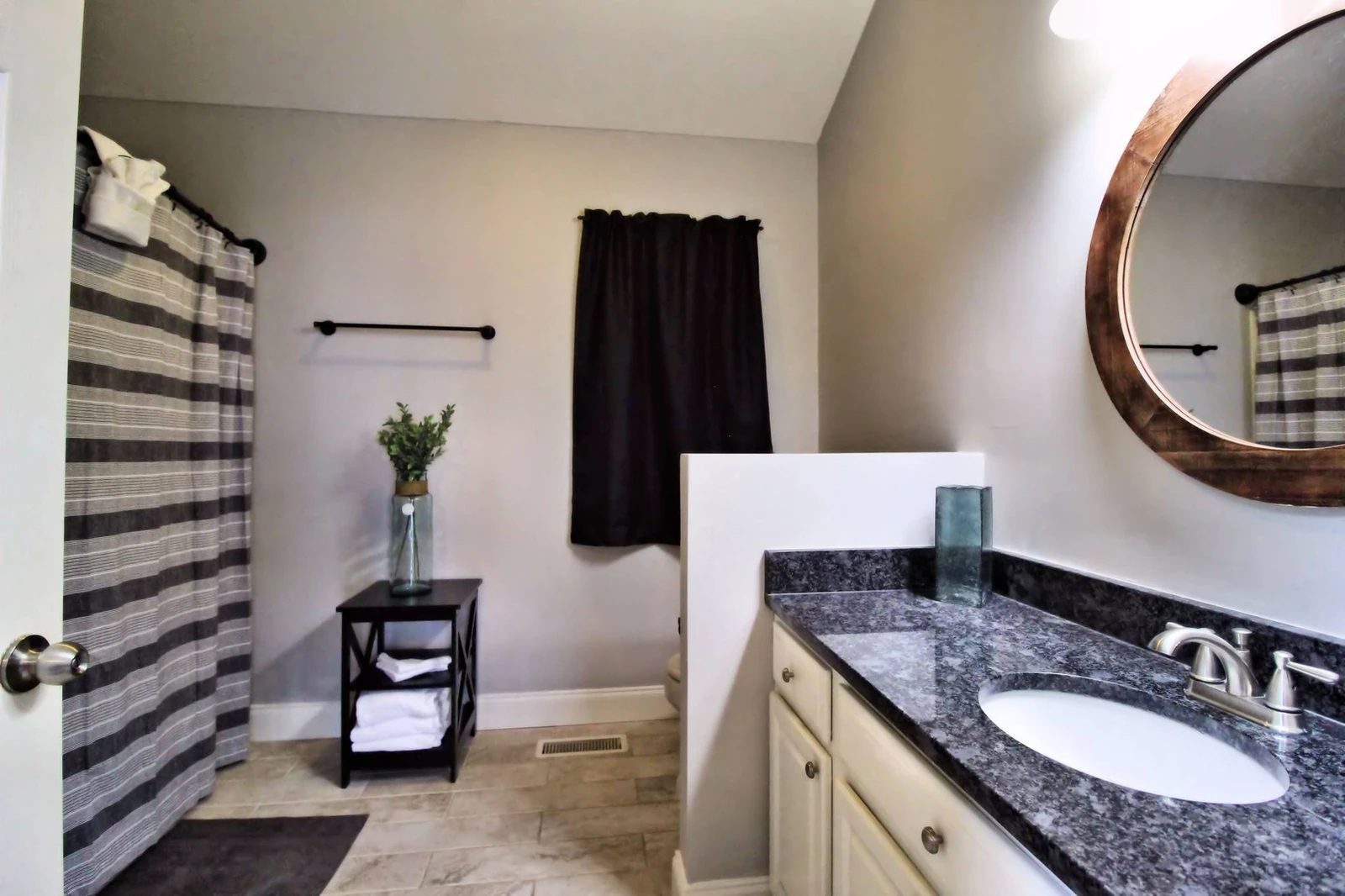 Full bath at your cabin in the Smokies.