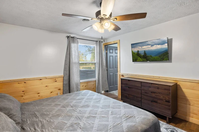 First of cabin's two bedrooms.