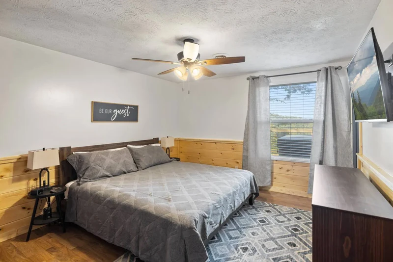 Second of cabin's two bedrooms.