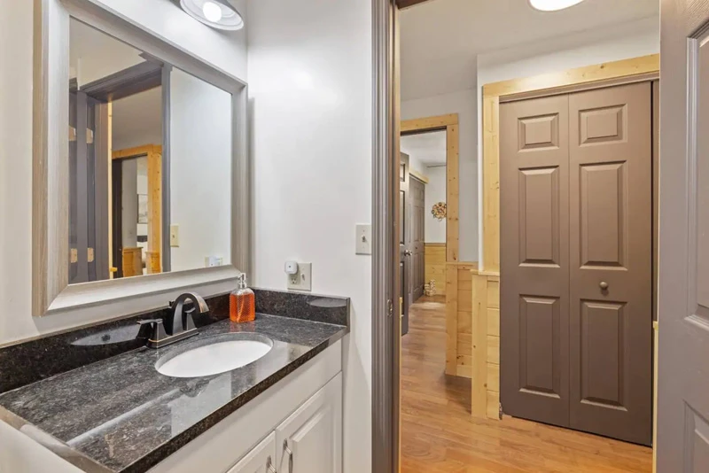 Easily get ready for adventure in your cabin's full bath. 