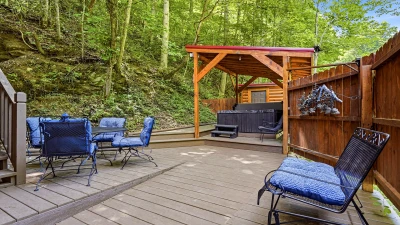 Rocking N Creekside Getaway