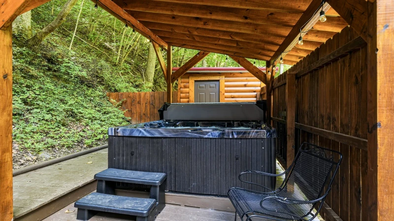 Rocking N Creekside Getaway