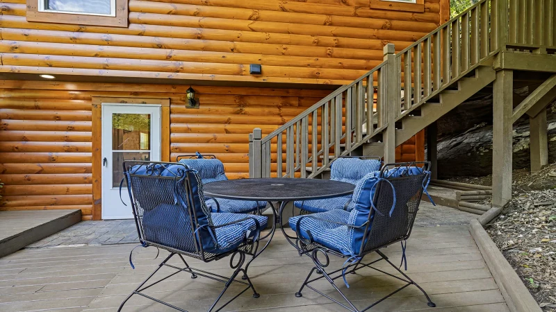 Rocking N Creekside Getaway