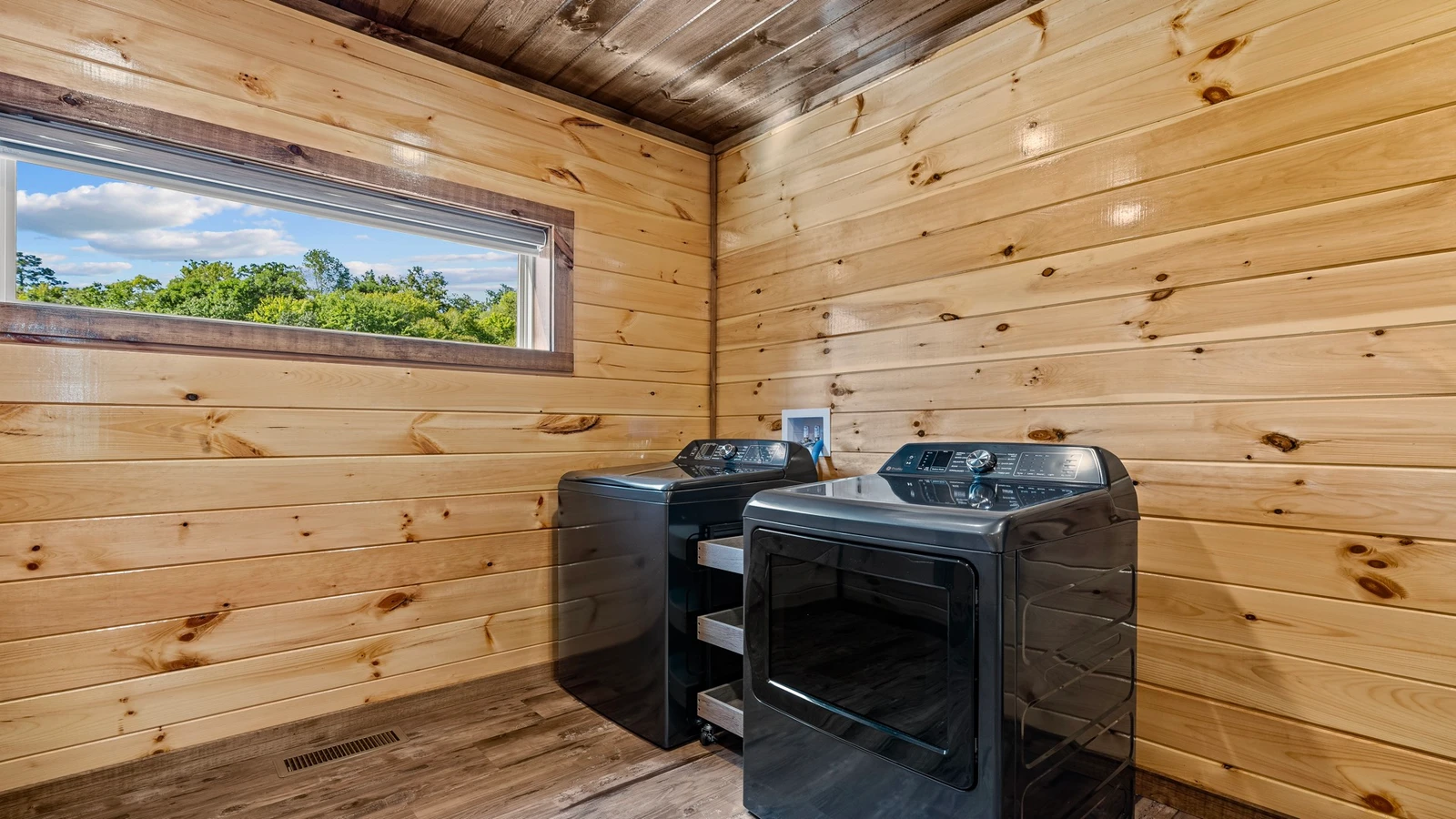 Your cabin in the Smokies offers a large washroom with large capacity washer and dryer. 