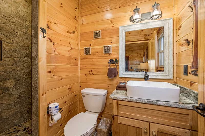 2nd bedroom's private full bath.