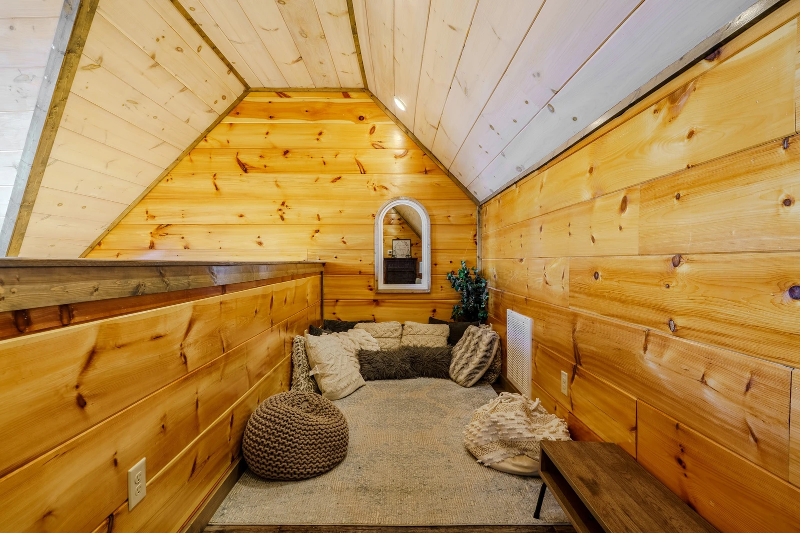 The Smokies Dream Lodge  Indoor Pool+Hot Tub & Epic Fun!