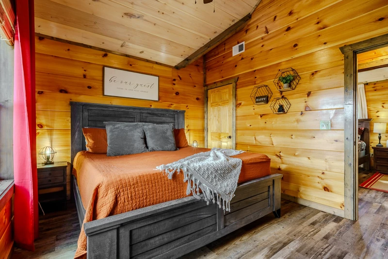 The Smokies Dream Lodge  Indoor Pool+Hot Tub & Epic Fun!