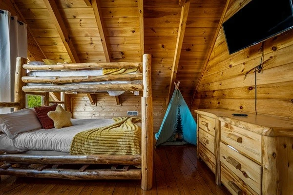 Bunk room on the 4th level