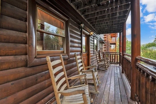 Smoky Mountain Bearadise