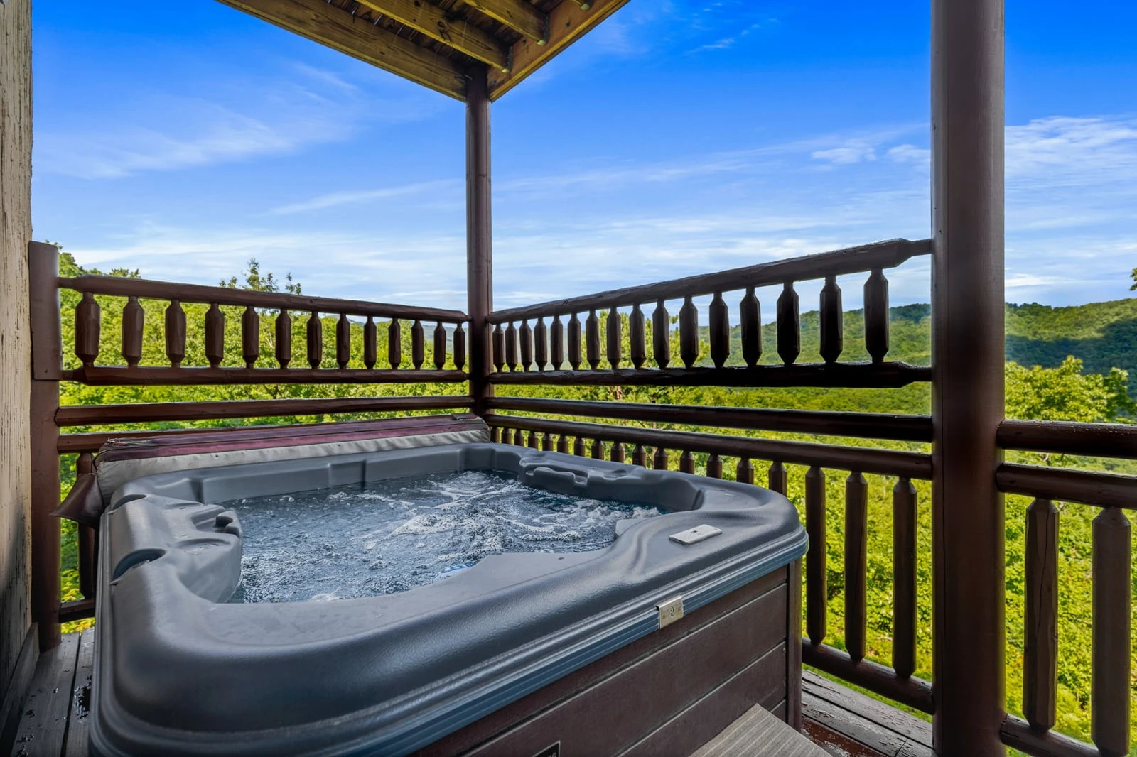 173690475
