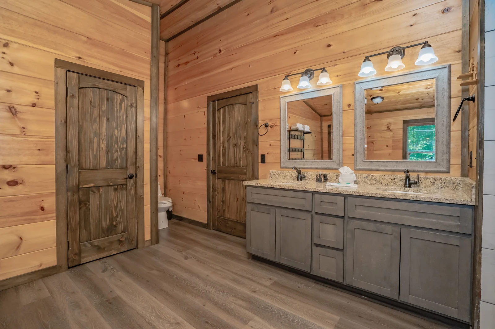 Smoky Splash Retreat