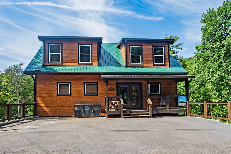 Smoky Splash Retreat
