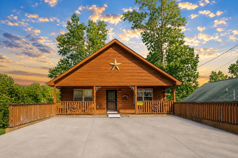 Luxury Theatre Cabin