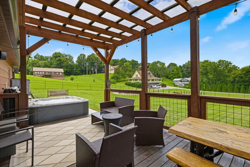 Webster Lodge at Covemont