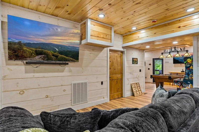 Lonesome Bear Lodge