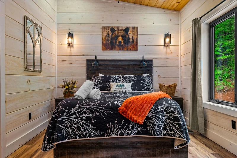 Lonesome Bear Lodge