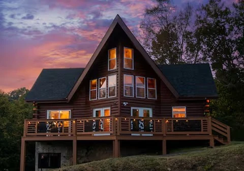 Charming Mountain Dream|Pool|Pet Friendly|Sleeps 8