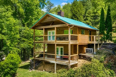 naughty by nature is one of the best Smoky Mountain cabin rentals