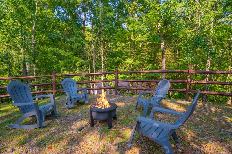 Keaton's Knotty Hideaway