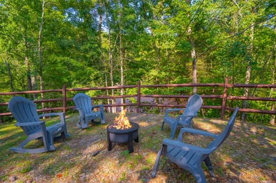 Keaton's Knotty Hideaway