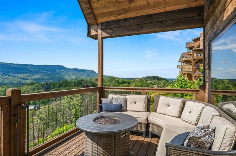 Serenity Lodge