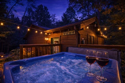 Tennessee Whisper Cabin