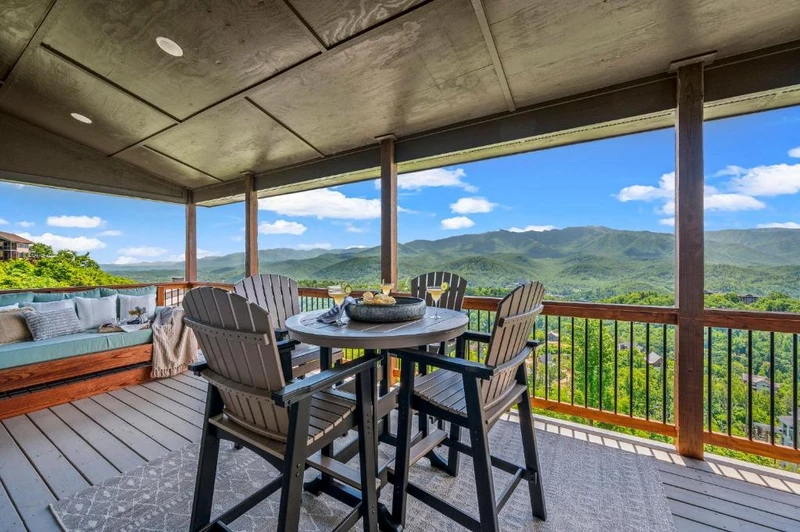 Property image, Interior, of Premier Mountain Views
