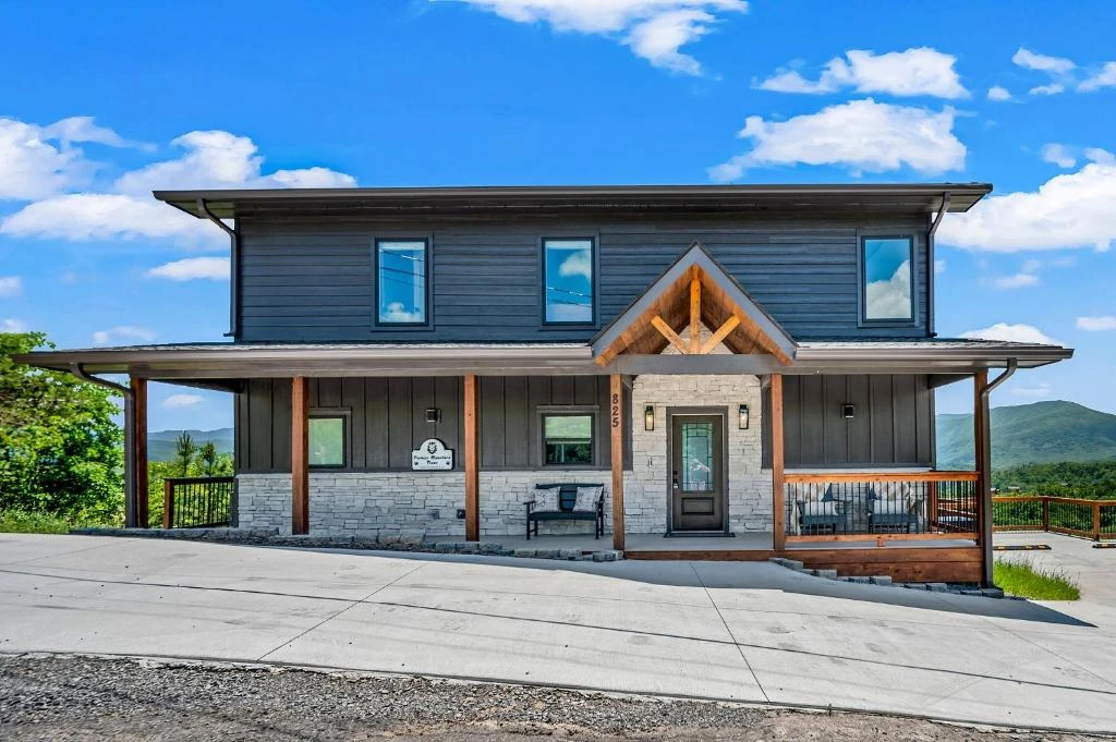 Property image, Interior, of Premier Mountain Views