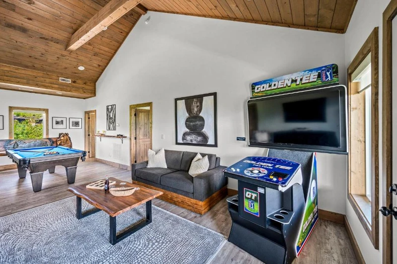 Property image, Interior, of Premier Mountain Views