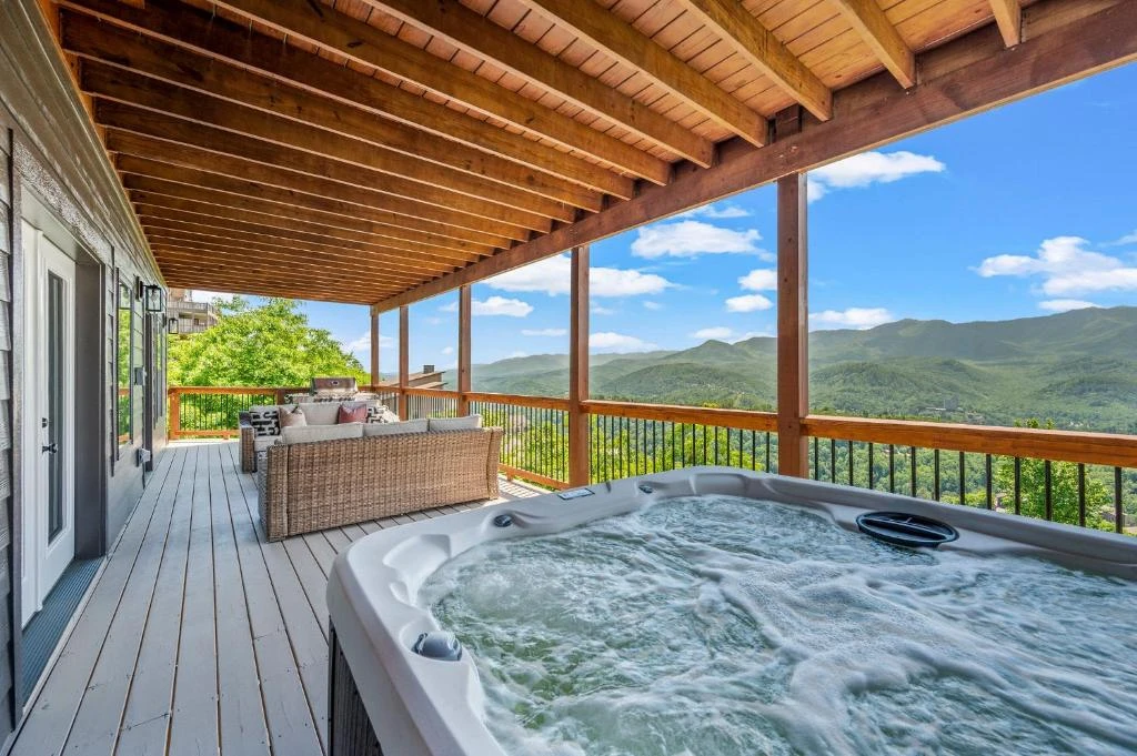 Property image, Interior, of Premier Mountain Views