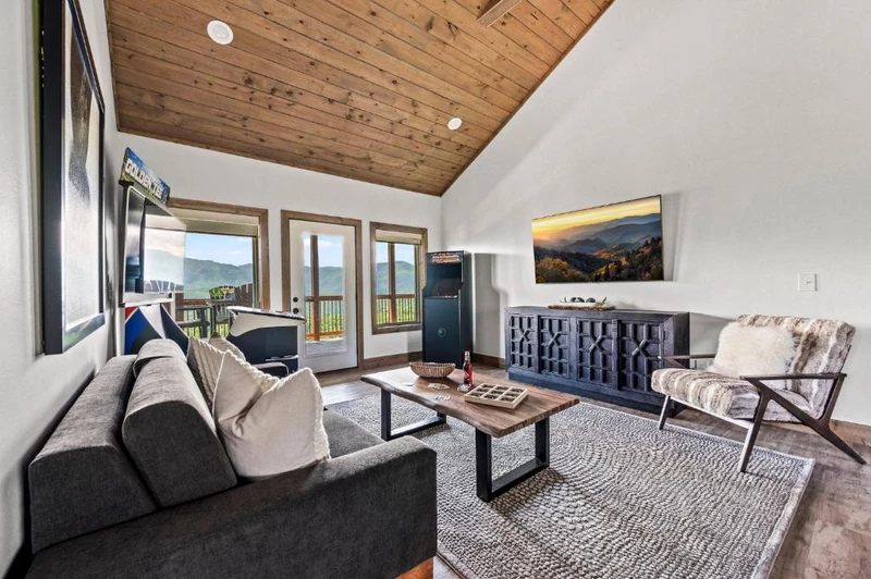 Property image, Interior, of Premier Mountain Views