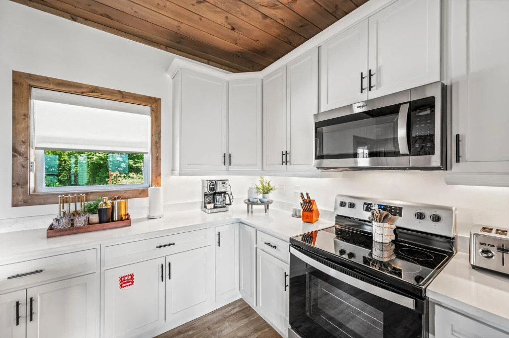 Property image, Interior, of Premier Mountain Views