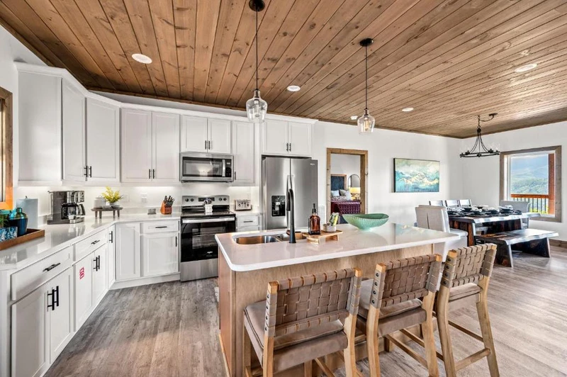 Property image, Interior, of Premier Mountain Views