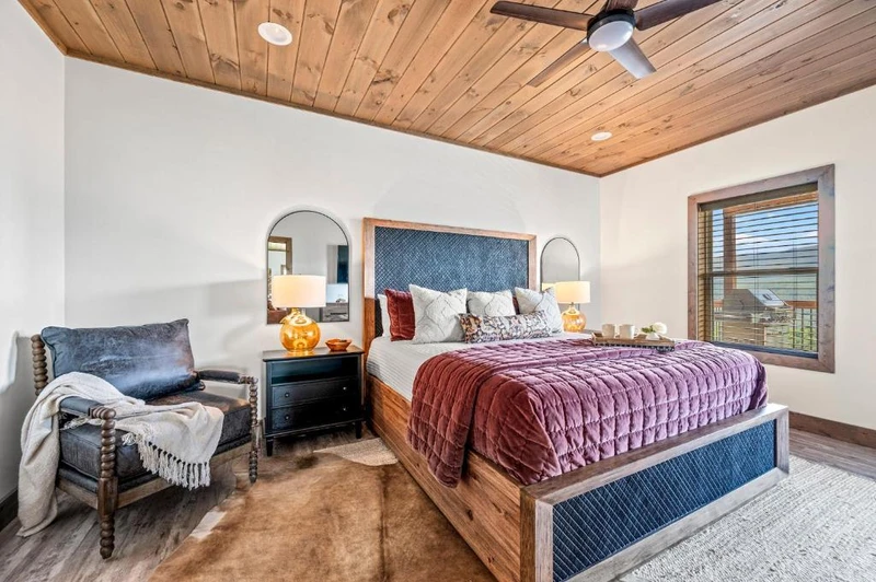 Property image, Interior, of Premier Mountain Views